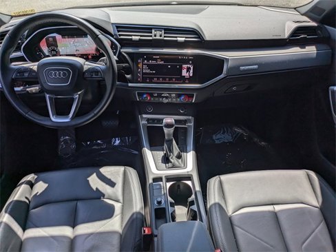 Used 2022 Audi Q3 2.0T Premium Plus image 4
