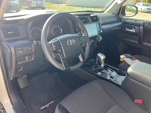 Used 2024 Toyota 4Runner TRD Off-Road image 8