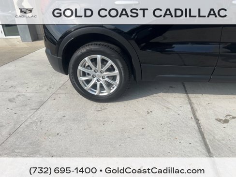 Used 2021 Cadillac XT4 Luxury w/ Cold Weather Package image 6