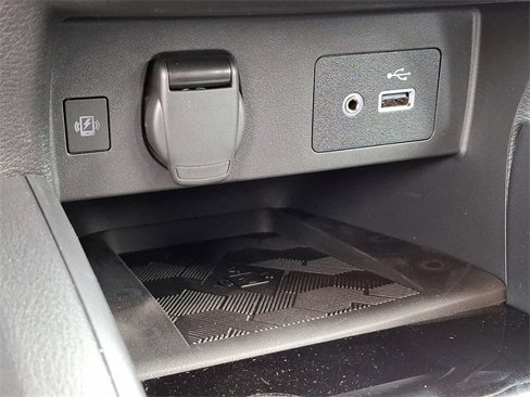 New 2025 Nissan Versa SV w/ Trunk Package image 19