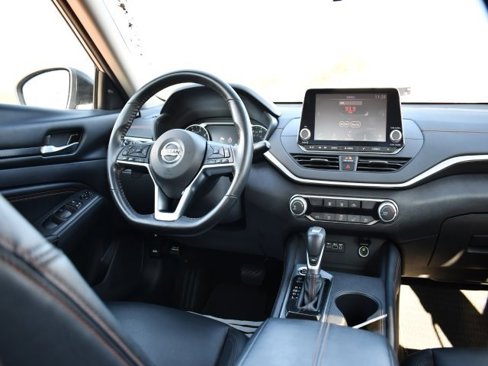 Used 2022 Nissan Altima 2.5 SR image 19