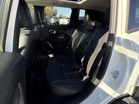 Used 2018 Jeep Renegade Limited w/ UConnect 8.4 Nav Group image 26