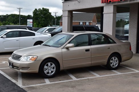 Used 2001 Toyota Avalon image 9