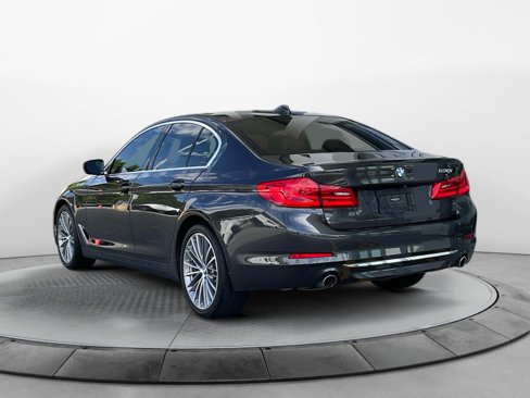 Used 2019 BMW 530i w/ Luxury Package image 5