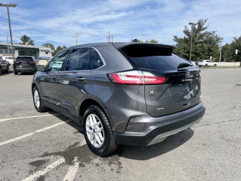 Used 2022 Ford Edge SEL w/ Convenience Package image 4