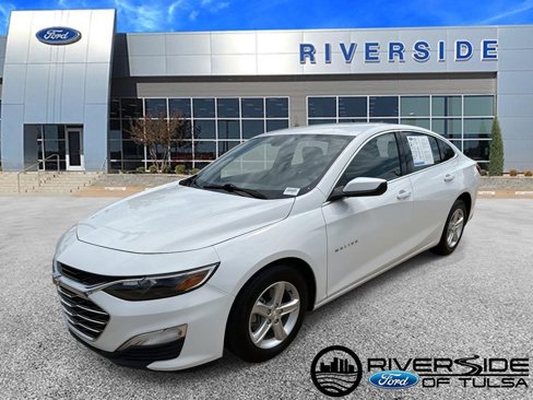 Used 2020 Chevrolet Malibu LS w/ Driver Confidence Package II image 1