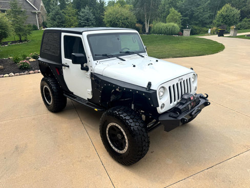 Used 2017 Jeep Wrangler Rubicon w/ Power Convenience Group image 26