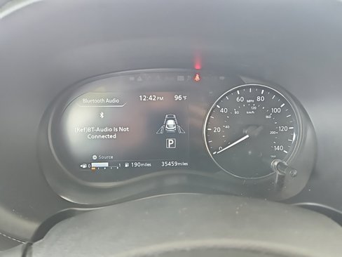 Used 2024 Nissan Kicks SV image 14