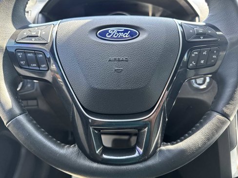 Used 2017 Ford Explorer Limited image 23