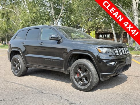 Used 2019 Jeep Grand Cherokee Altitude image 2