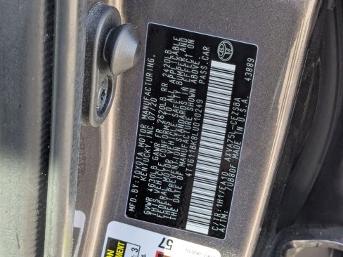 Used 2020 Toyota Camry SE w/ Cold Weather Package image 38