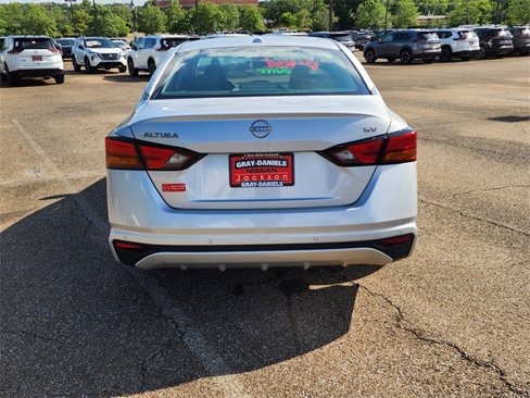 Used 2024 Nissan Altima 2.5 SV image 26