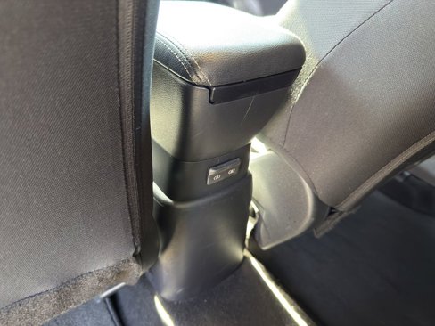 Used 2020 Nissan Kicks SR w/ Exterior Package image 34