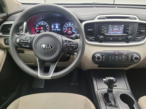 Used 2017 Kia Sorento LX image 22