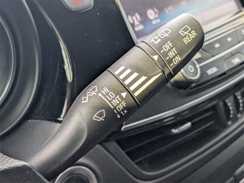 Used 2018 Buick Envision Essence image 28