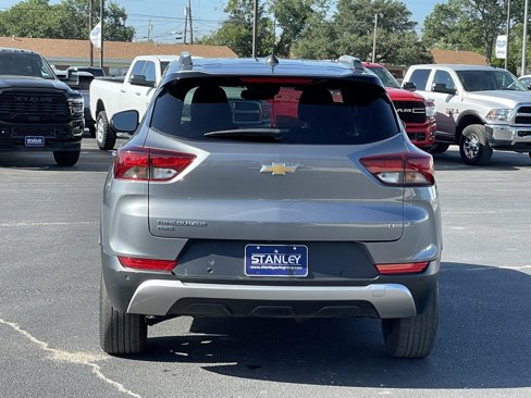 Used 2022 Chevrolet TrailBlazer LT w/ Convenience Package image 7