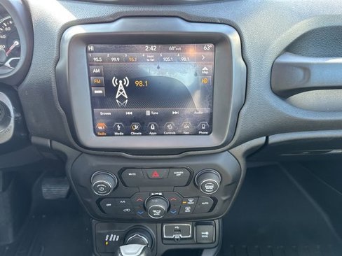 Used 2018 Jeep Renegade Limited w/ UConnect 8.4 Nav Group image 13