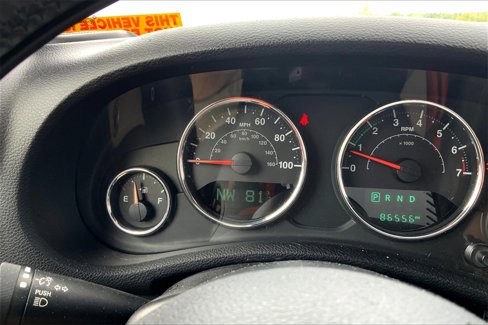 Used 2016 Jeep Wrangler Sahara w/ Connectivity Group image 21