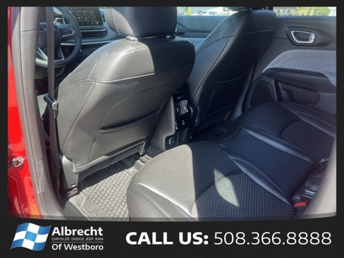 Certified 2023 Jeep Compass Latitude w/ Convenience Group image 14
