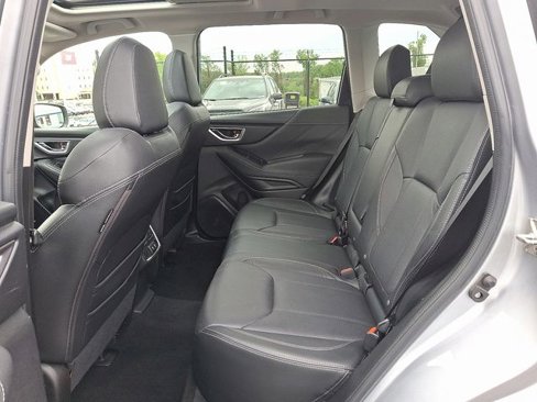 Used 2019 Subaru Forester Limited image 12