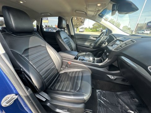 Used 2020 Ford Edge SEL image 27