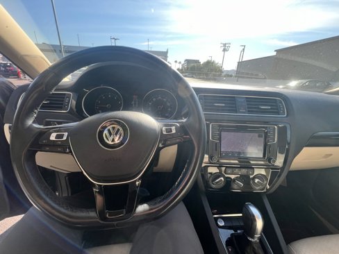 Used 2016 Volkswagen Jetta SEL w/ Lighting Package image 7