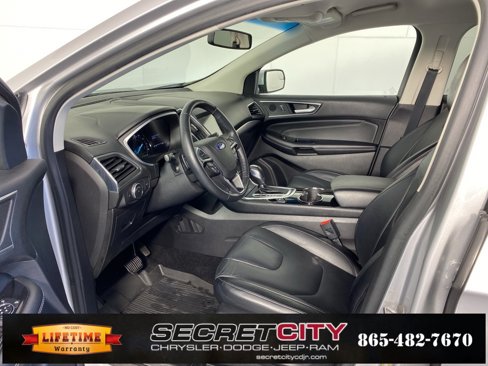 Used 2016 Ford Edge Titanium image 11