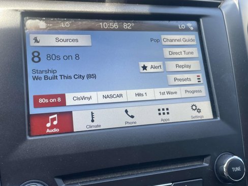 Used 2018 Ford Fusion SE w/ Equipment Group 201A image 16
