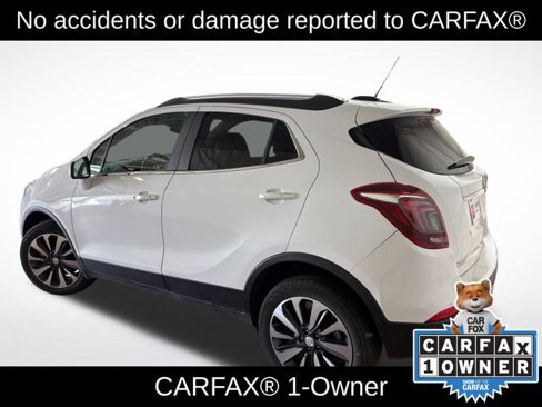 Used 2021 Buick Encore Preferred image 3