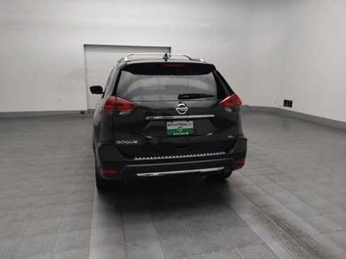 Used 2020 Nissan Rogue SL image 6