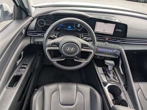 Used 2024 Hyundai Elantra Limited image 32