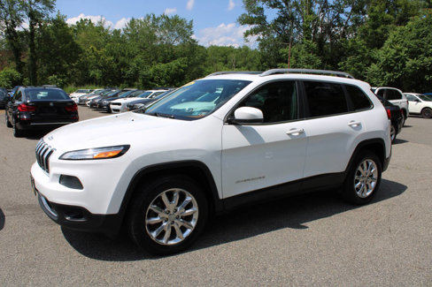 Used 2016 Jeep Cherokee Limited image 13