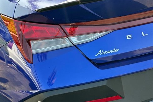 Certified 2025 Hyundai Elantra Sport image 27