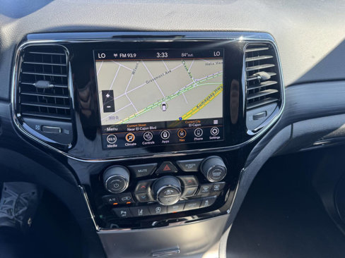 Used 2020 Jeep Grand Cherokee Altitude image 25