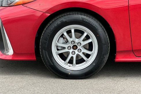 Used 2019 Toyota Prius Prime Premium image 33