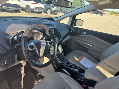 Used 2017 Ford C-MAX Titanium w/ Equipment Group 301A image 9