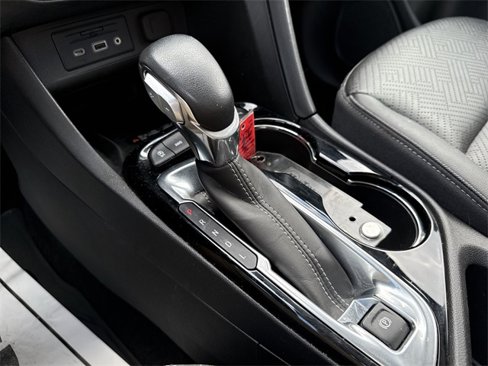Used 2022 Buick Encore GX Essence w/ Advanced Technology Package image 16