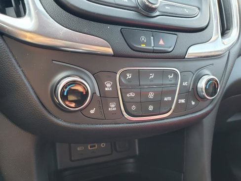 Used 2022 Chevrolet Equinox LT image 21