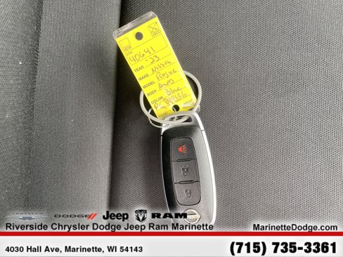Used 2023 Nissan Rogue S image 49