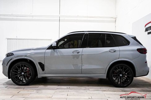 Used 2024 BMW X5 sDrive40i w/ M Sport Package image 16