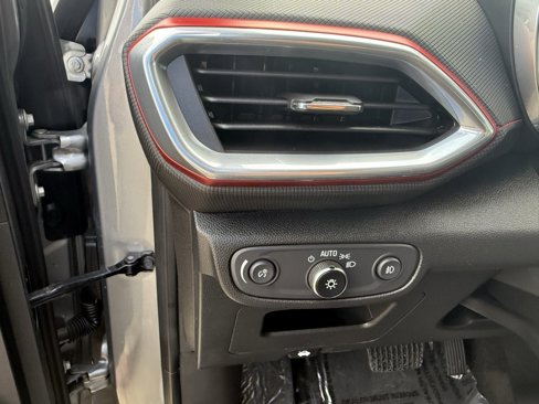 Used 2023 Chevrolet TrailBlazer RS image 31