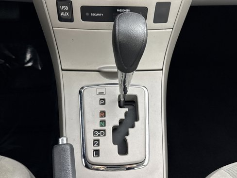Used 2013 Toyota Corolla L image 19