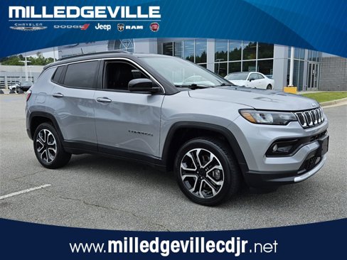 Used 2024 Jeep Compass Limited image 1