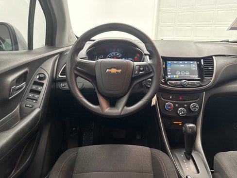 Used 2019 Chevrolet Trax LS image 18