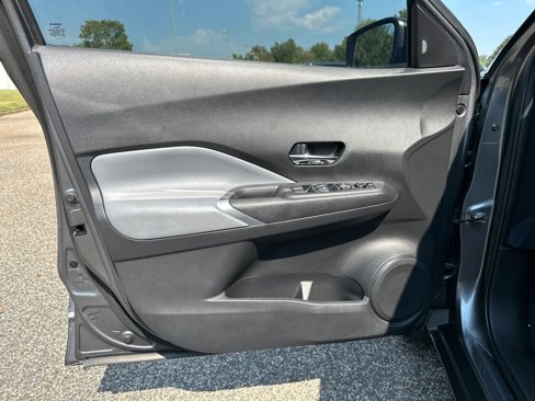 Certified 2022 Nissan Kicks SR w/ Premium Package image 10