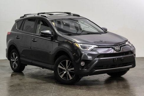 Used 2018 Toyota RAV4 XLE image 10