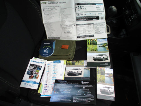 Used 2015 Jeep Cherokee Latitude w/ Comfort/Convenience Group image 29