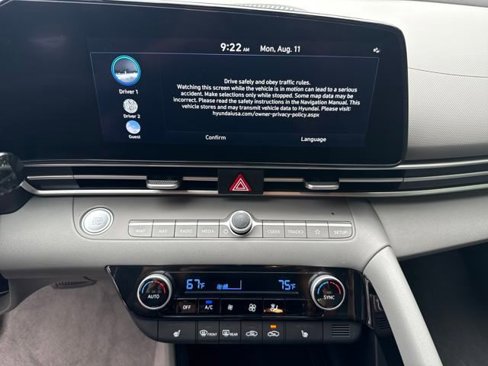 Certified 2023 Hyundai Elantra SEL w/ Convenience Package image 18