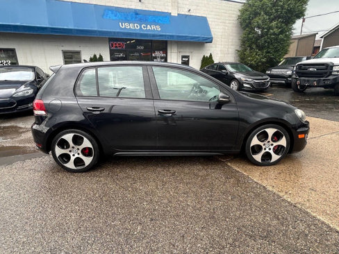 Used 2012 Volkswagen Golf 4-Door image 11
