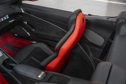 Used 2024 Ferrari Roma Spider image 47